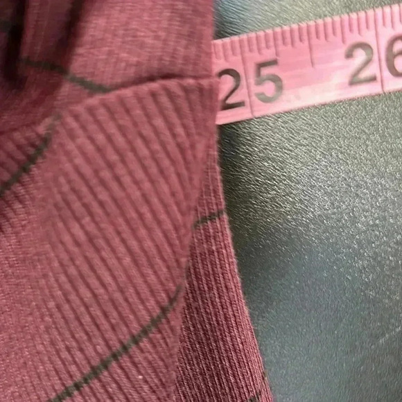 Structure Long Sleeve ribbed pullover, boatneck,thin stripe, color wine/black - Picture 6 of 9